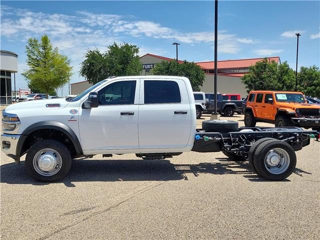 new 2025 Ram 5500 Chassis car