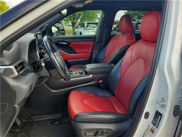 used 2021 Toyota Highlander car, priced at $37,995