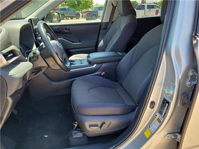used 2023 Toyota Highlander car, priced at $34,860