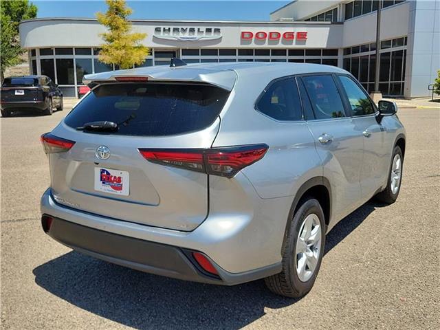 used 2023 Toyota Highlander car, priced at $34,860