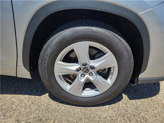 used 2023 Toyota Highlander car, priced at $34,860