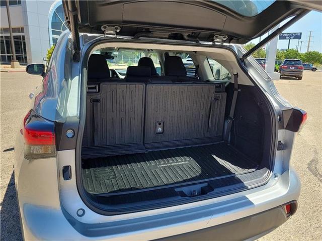 used 2023 Toyota Highlander car, priced at $34,860