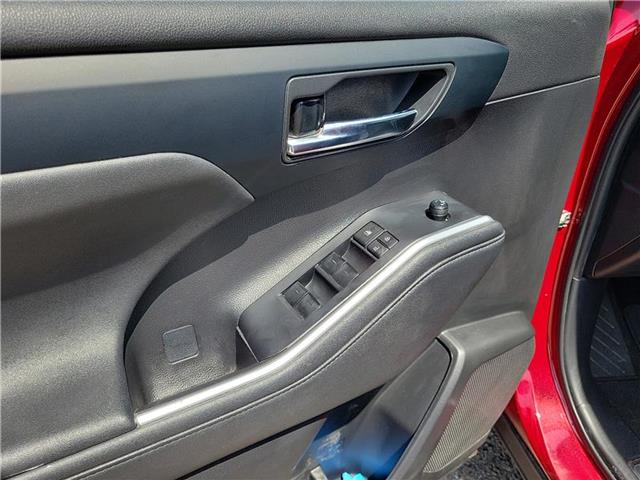 used 2023 Toyota Highlander car, priced at $39,995