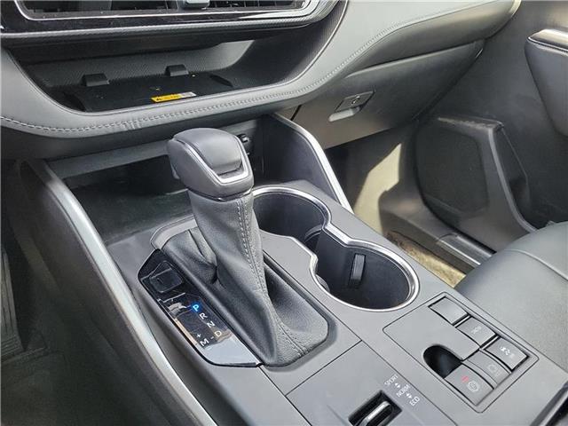 used 2023 Toyota Highlander car, priced at $39,995
