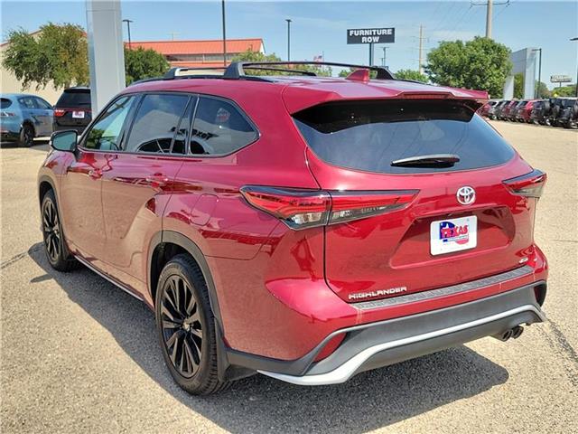 used 2023 Toyota Highlander car, priced at $39,995
