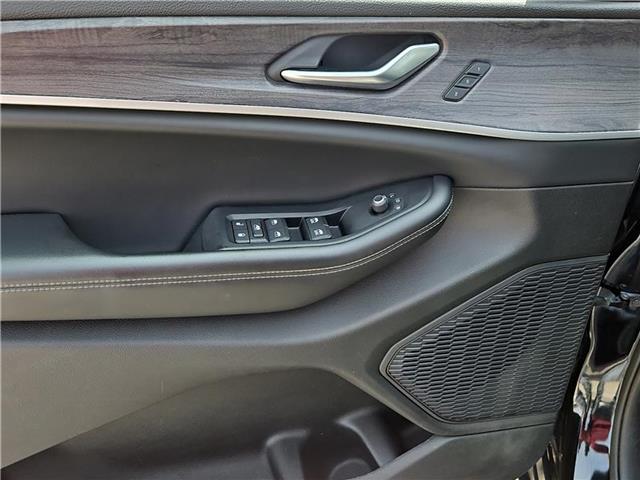 used 2023 Jeep Grand Cherokee car, priced at $32,981