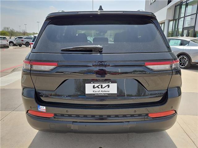 used 2023 Jeep Grand Cherokee car, priced at $32,981