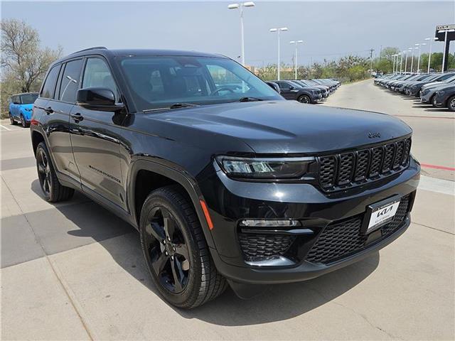 used 2023 Jeep Grand Cherokee car, priced at $32,981