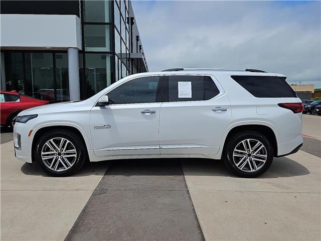 used 2023 Chevrolet Traverse car, priced at $41,981