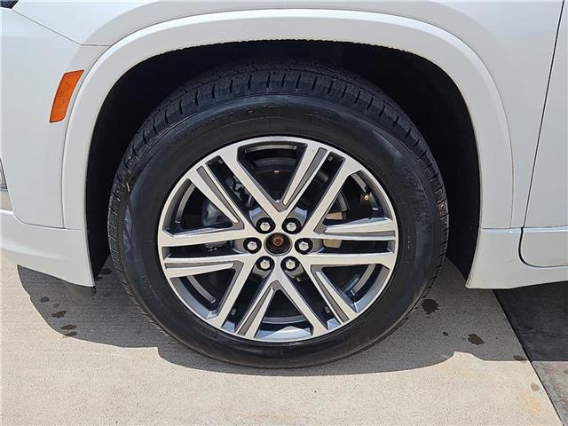 used 2023 Chevrolet Traverse car, priced at $41,981