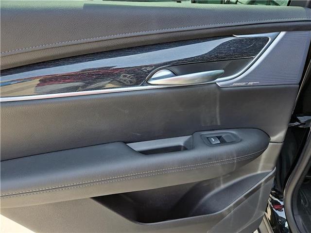 used 2023 Cadillac XT5 car, priced at $34,981
