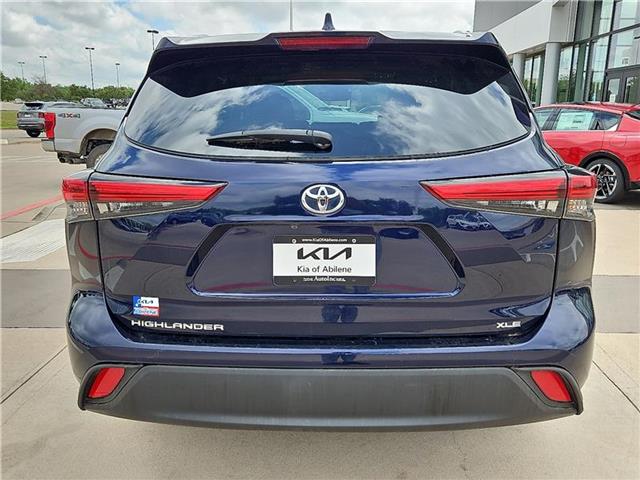 used 2022 Toyota Highlander car, priced at $33,981