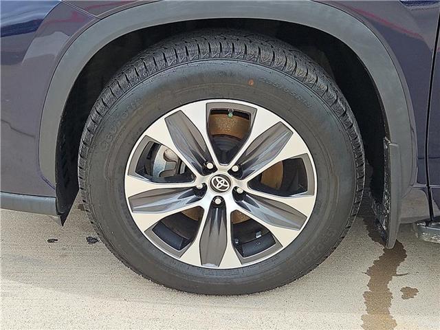 used 2022 Toyota Highlander car, priced at $33,981