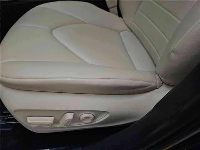 used 2022 Toyota Highlander car, priced at $33,981