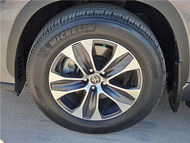 used 2022 Toyota Highlander car, priced at $36,981