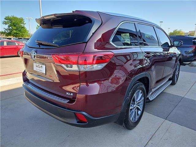 used 2018 Toyota Highlander car, priced at $23,981