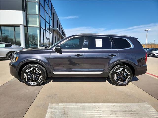 used 2025 Kia Telluride car, priced at $40,981