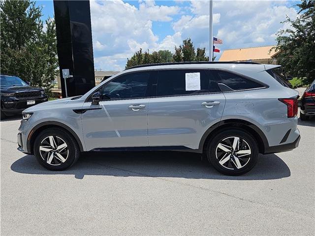 used 2023 Kia Sorento car, priced at $31,981