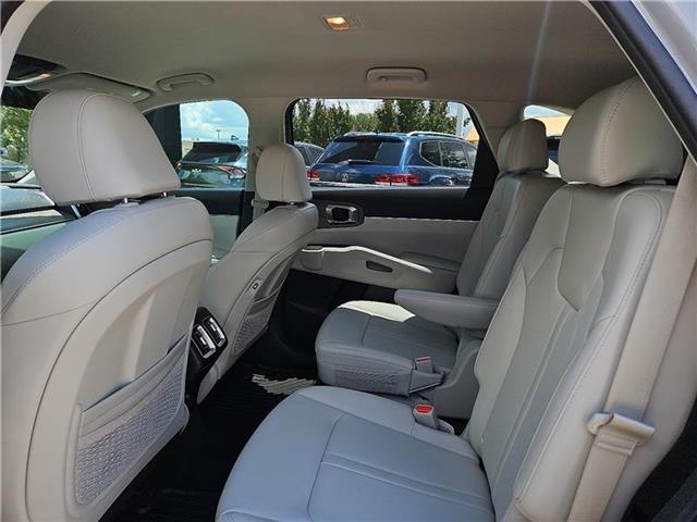 used 2023 Kia Sorento car, priced at $31,981