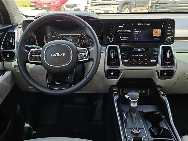 used 2023 Kia Sorento car, priced at $31,981