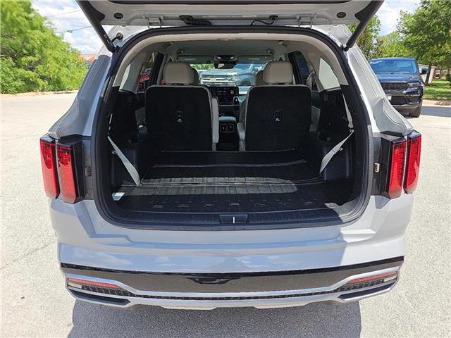 used 2023 Kia Sorento car, priced at $31,981