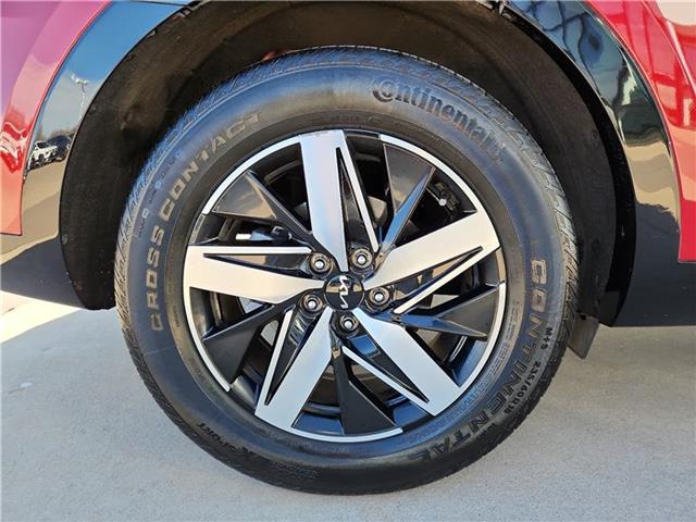 used 2022 Kia Sorento car, priced at $26,981