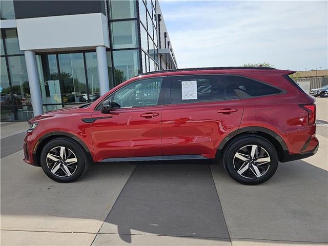 used 2022 Kia Sorento car, priced at $26,981