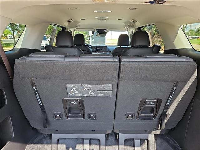 used 2023 Kia Carnival car, priced at $35,981