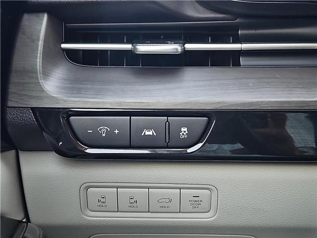 used 2024 Kia Carnival car, priced at $34,981