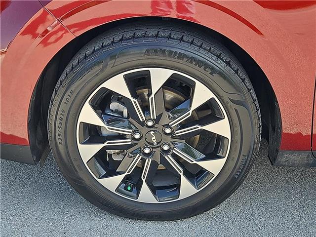 used 2024 Kia Carnival car, priced at $34,981