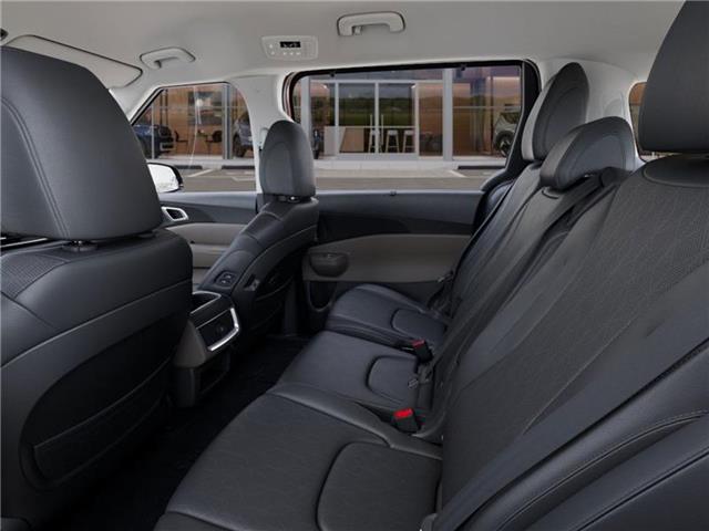 new 2025 Kia Carnival Hybrid car