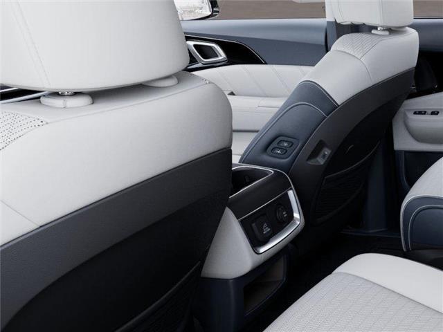 new 2025 Kia Carnival car