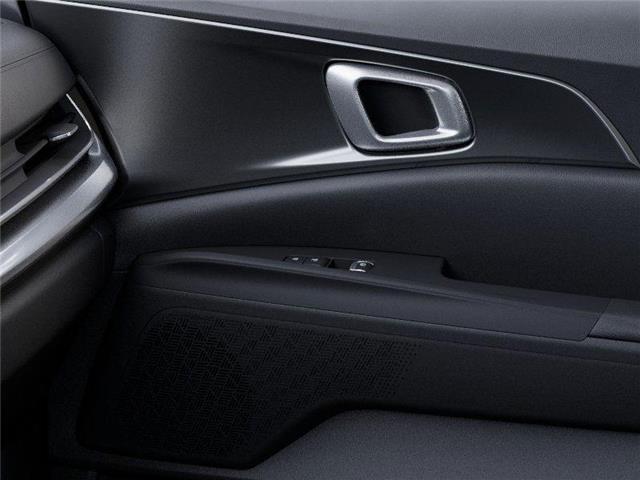 new 2025 Kia Carnival Hybrid car