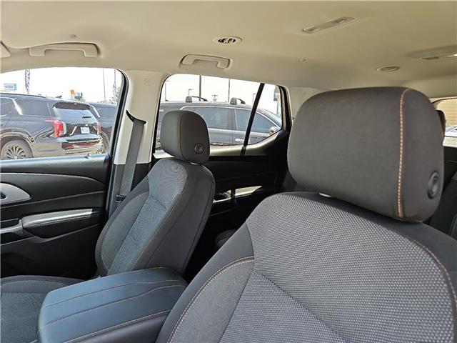 used 2021 Chevrolet Traverse car, priced at $26,058