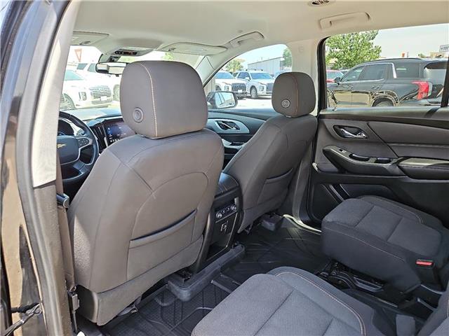 used 2021 Chevrolet Traverse car, priced at $26,058