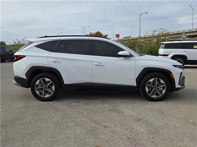 new 2025 Hyundai Tucson car, priced at $33,075
