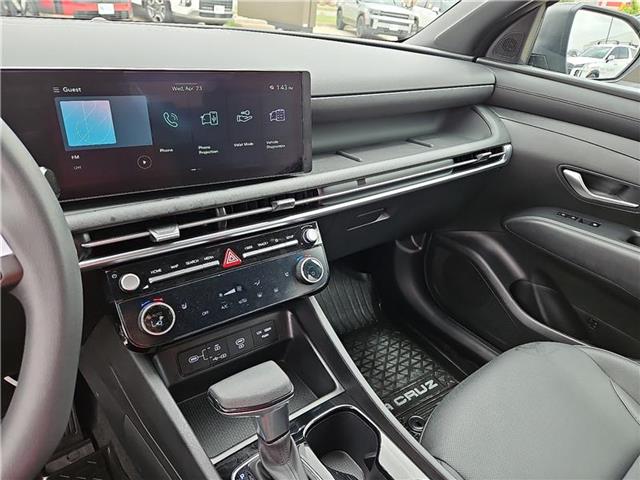 used 2025 Hyundai Santa Cruz car, priced at $31,920