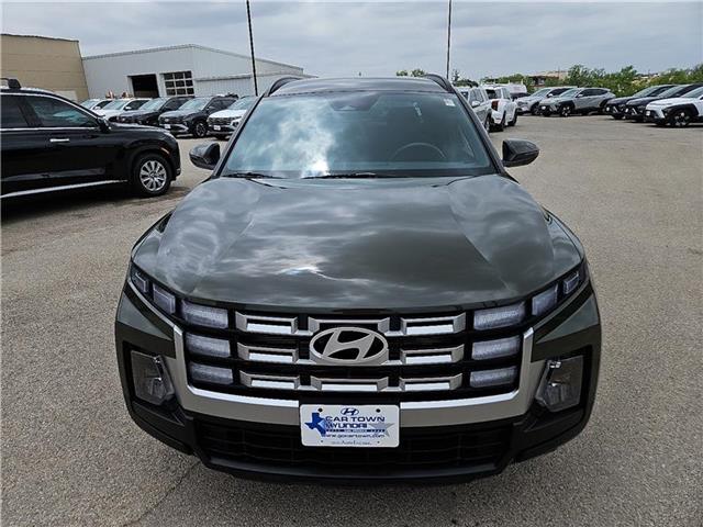 used 2025 Hyundai Santa Cruz car, priced at $31,920
