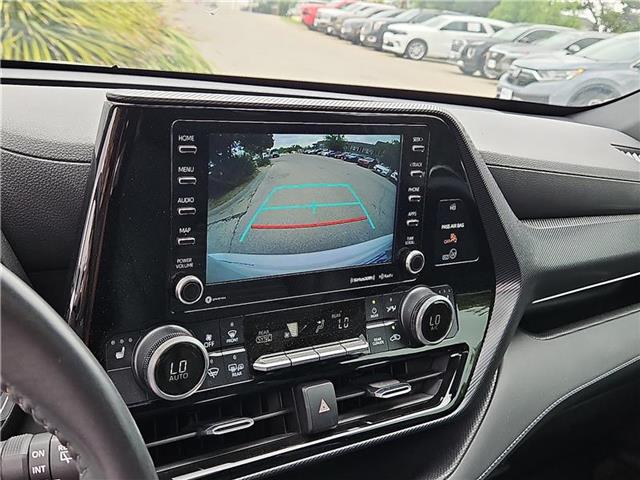 used 2021 Toyota Highlander car, priced at $31,428