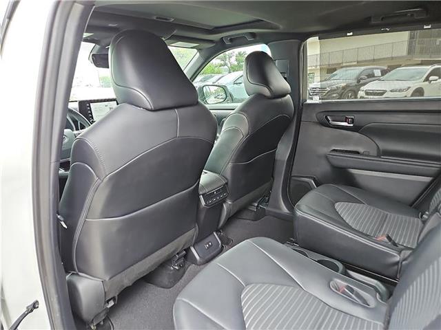 used 2021 Toyota Highlander car, priced at $31,428