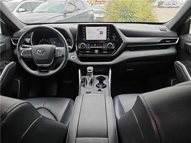 used 2021 Toyota Highlander car, priced at $31,428