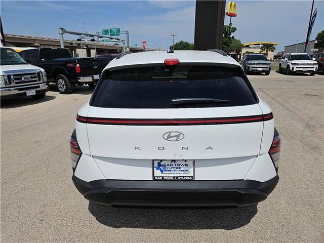 new 2025 Hyundai Kona car