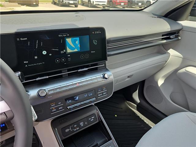 new 2025 Hyundai Kona car