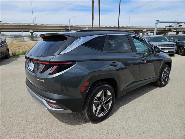 new 2025 Hyundai Tucson Hybrid car