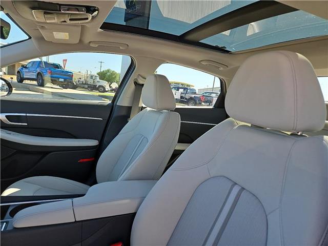 new 2024 Hyundai Sonata car, priced at $31,498
