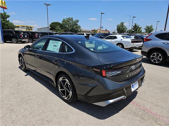 new 2024 Hyundai Sonata car, priced at $31,498