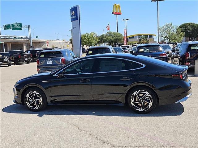 new 2024 Hyundai Sonata car, priced at $31,498