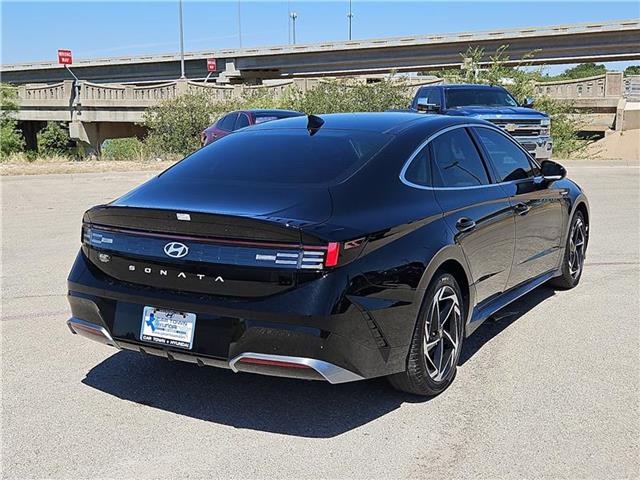 new 2024 Hyundai Sonata car, priced at $31,498