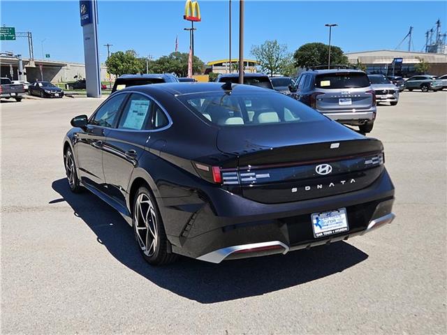 new 2024 Hyundai Sonata car, priced at $32,255