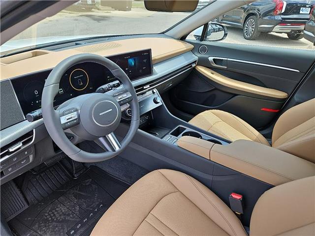 new 2025 Hyundai Sonata Hybrid car
